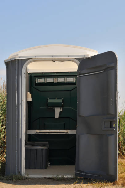 Porta potty delivery and setup in Chelsea, MI