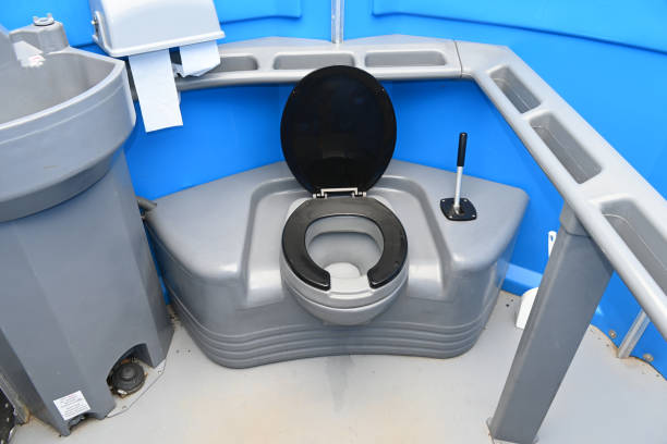 Portable Toilet Options We Offer in Chelsea, MI
